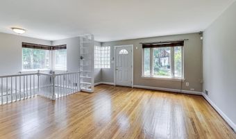 8617 LYNBROOK Dr, Bethesda, MD 20814