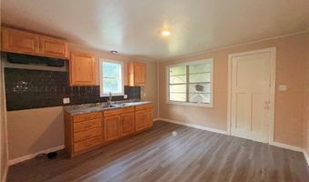 1010 Range St, Alice, TX 78332