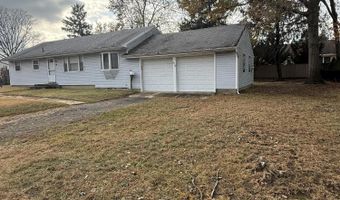 574 Hopping Rd, Belford, NJ 07718