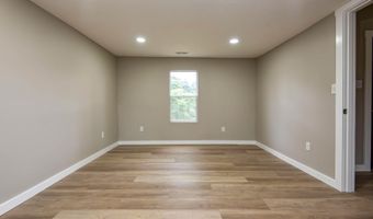 519 State Highway Jj, Aurora, MO 65605