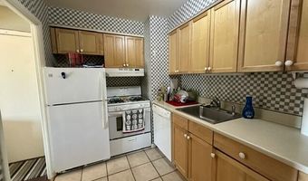 1209 Island Dr 204, Ann Arbor, MI 48105