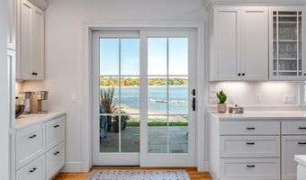 451 Appletree Point Rd, Burlington, VT 05408