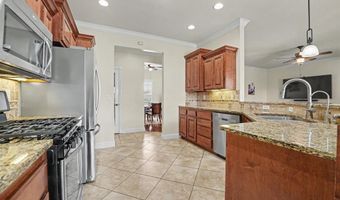 808 Sheryl Ln, Altus, OK 73521