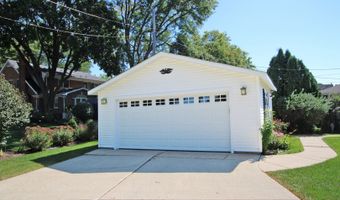 2405 E Miner St, Arlington Heights, IL 60004