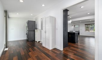 3 Henso Dr, Danbury, CT 06811