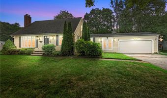 10 Mark Dr, Cranston, RI 02920