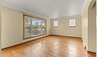 7668 Cortland Ave, Allen Park, MI 48101