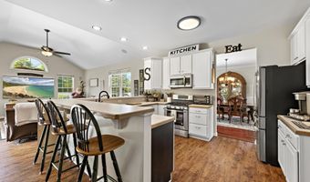 28 Hannah Lee Rd, Barnegat, NJ 08005
