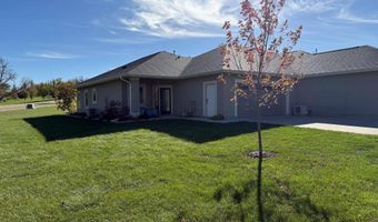 1002 Abby Rd, Alton, IA 51003