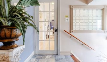 15 Thomas St C, North Providence, RI 02911