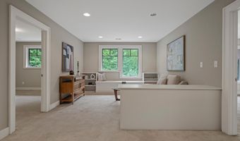 3867 Hawk Crest Rd, Ann Arbor, MI 48103