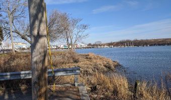 42 Ferris St, Bridgeport, CT 06605