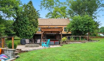 3569 Sandal Ln, Cincinnati, OH 45248