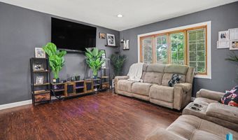 916 S Patrician Ct, Brandon, SD 57005