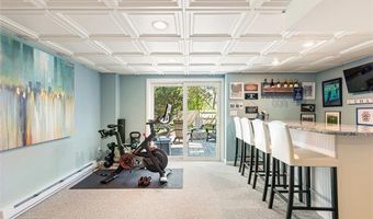123 Terrace Ave, Cumberland, RI 02864