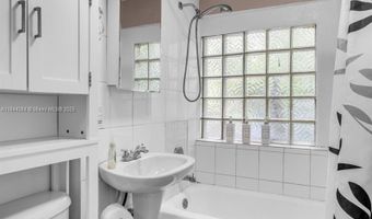 314 NE 26th Ter, Miami, FL 33137