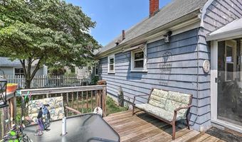 141 Cornell St, Cranston, RI 02920