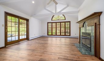 200 Chipman Dr, Cheshire, CT 06410