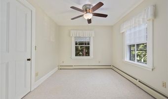 107 Old Beach Rd 2, Newport, RI 02840