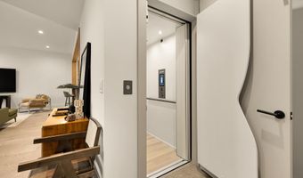 6916 CARMICHAEL Ave, Bethesda, MD 20817