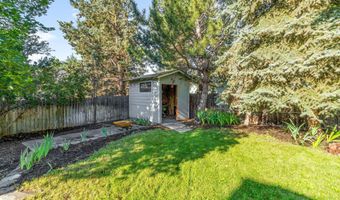 3147 NE Purcell Blvd, Bend, OR 97701
