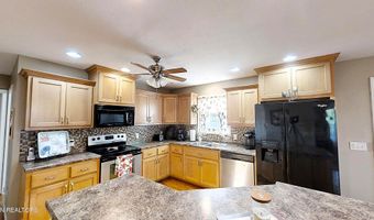 186 W Minster Dr, Baxter, TN 38544