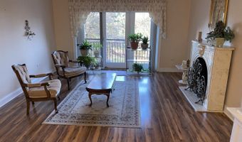 1210 N Foxdale Dr 109, Addison, IL 60101