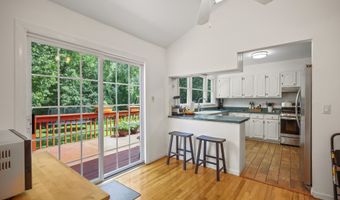 45 Normandy Ct, Middletown, NJ 07748