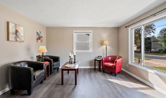 2500 S JEFFERSON St, Appleton, WI 54915