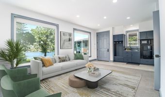 13 Kellogg St, Brookfield, CT 06804