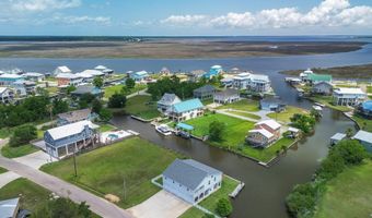 11088 Tahiti St, Bay St. Louis, MS 39520