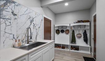377 Pinyon Mesa Dr, Glenwood Springs, CO 81601