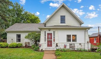 109 Park Ave, Anamosa, IA 52205