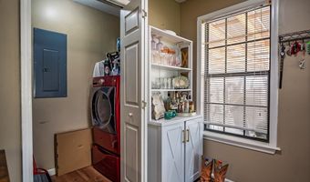 108 Dabney St, Batesville, MS 38606