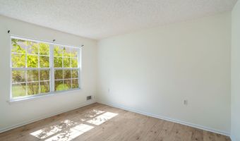 7 Tamarack Ct, Barnegat, NJ 08005