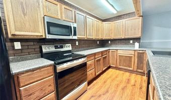 3015 Belle St, Alton, IL 62002