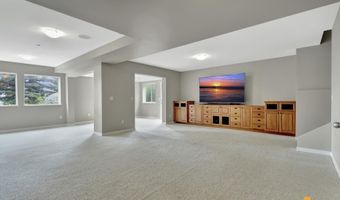 16268 Noble Point Dr, Anchorage, AK 99516