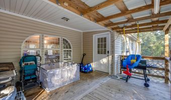 1953 Cotton Creek Rd, Baker, FL 32531