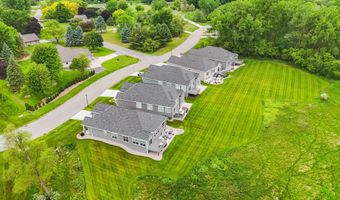 5660 N OSPREY Dr, Appleton, WI 54913