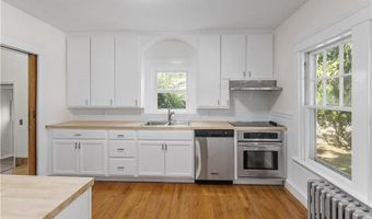 90 Hilltop Rd, East Providence, RI 02914