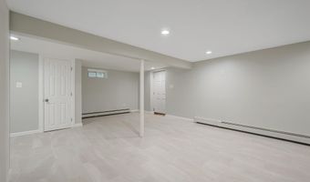 9 Holt St, Amityville, NY 11701
