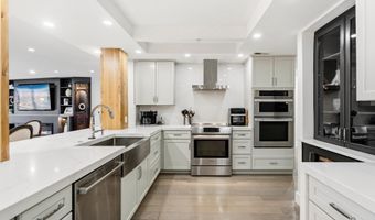 1300 CRYSTAL Dr 606S, Arlington, VA 22202