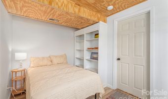 16 Oteen Church Rd, Asheville, NC 28805