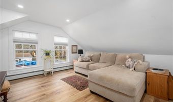 409 Summit Rd, Exeter, RI 02822