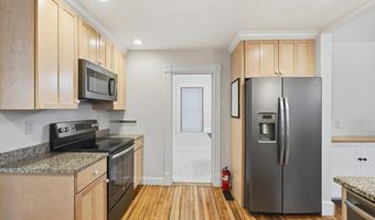 241 Loomis St, Burlington, VT 05401