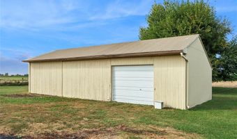 71 Railroad St, Atkins, IA 52206