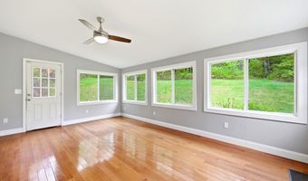 1185 Bay Rd, Amherst, MA 01002