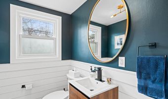 9817 FERNWOOD Rd, Bethesda, MD 20817
