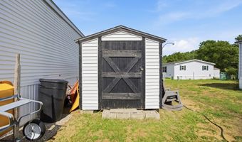 37 Circle Dr, Belmont, NH 03220
