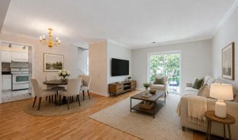 4627 LOGSDON Dr 51, Annandale, VA 22003